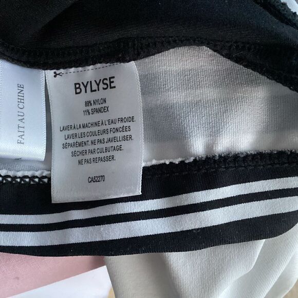 Bylyse medium black and white athletic top jacket. 0645 - Picture 4 of 9